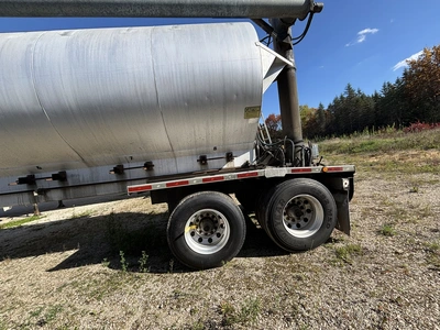 Used 2012 WARREN BULK FEED TRAILER Tanker Trailers Michigan US | Miedema Asset Management Group #1709523