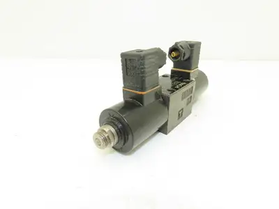 Nachi Hydraulic Directional Control Solenoid Valve 24VDC