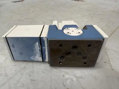 USED MOOG D661-5009