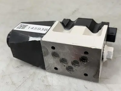 USED TOKIMEC DG4VS-5-0A-M-P7L-H-7-40-JA5