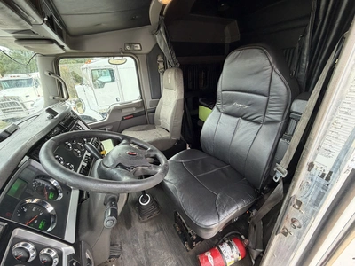 Used 2012 KENWORTH T800 TRUCK TRACTOR Conventional trucks Michigan US | Miedema Asset Management Group #1709439