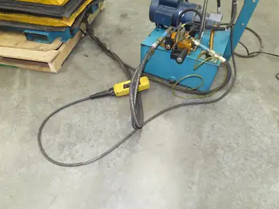 Advance Hydraulic Scissor Lift and Tilt Table 3500lb 48x48" 45° 36" Travel 120V