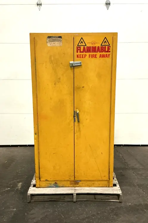 Used Justrite _UNKNOWN_ Hazardous Storage Units Ohio US | Equipment Recovery Corp. #1415050