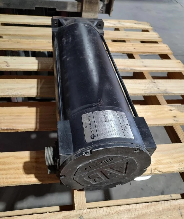 Used Allen Bradley 1326AB-C4B-11 Servo Motors Kentucky US | Edwards Industrial Repair #1278345