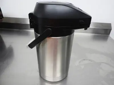 Used Bunn Used Bunn 2.5 Liter Stainless Steel Lined Lever Action Coffee Airpot 32125.0000 Beverage Dispensers Illinois US | Falcon Restaurant Supply #1376515