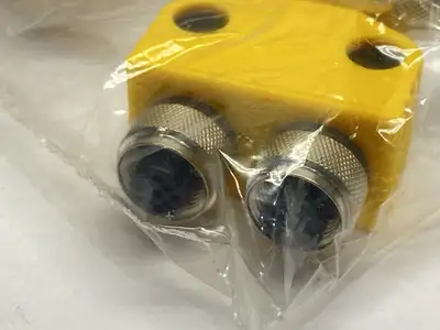 NEW TURCK DAISY CHAIN 2-BRANCH M12 4-PIN U0163-10