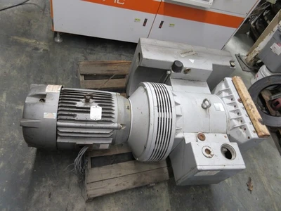 USED RIETSCHLE VM4100TR