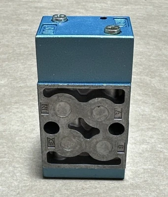 NEW MAC VALVES INC 711C-11-RA