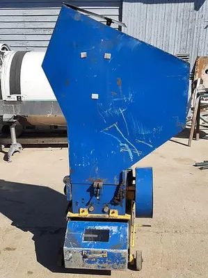 USED ANDERSON MOLDS 812
