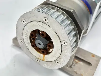 Used Allen-Bradley MPL-B330P-MK74AA, NP 025S-MF1-10-1D1-1S Servo Motors Michigan US | Maverick Industrial Sales #1465237