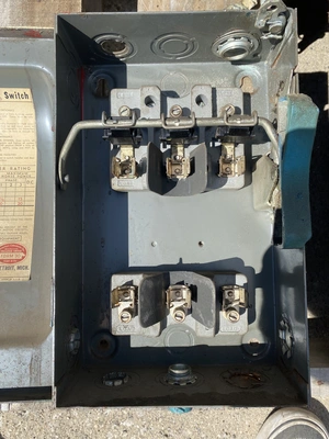 Used _UNKNOWN_ _UNKNOWN_ Switchgears Michigan US | Miedema Asset Management Group #1402553