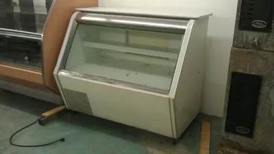 75-0227 Indufrial IVDC23-4 Self Contained Full Service Deli Case Cooler