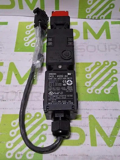 OMRON D4GL-4GDG-A4 GUARD LOCK DOOR SWITICH - BRAND NEW