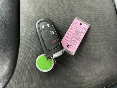 USED 2019 JEEP CHEROKEE