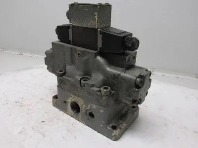 Racine Bosch FD4BSHSW06 Solenoid Pilot Operated 3 Position Spool Valve Unit 115V