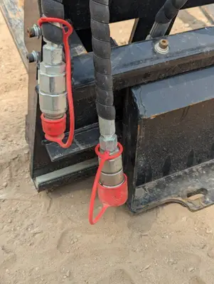 Standard Series Adjustable Hydraulic Pallet Fork Attachment - 30" Tines - Mini Skid/Fork