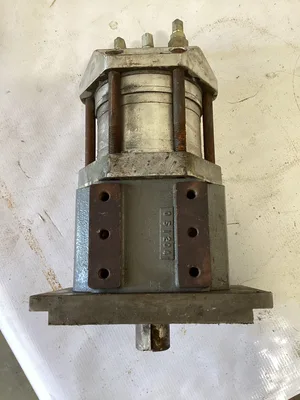 Nutron BV-4.5 MKG Hydraulic Fluid Servomotor with OHLA Zero-Max 4.5in3/rev