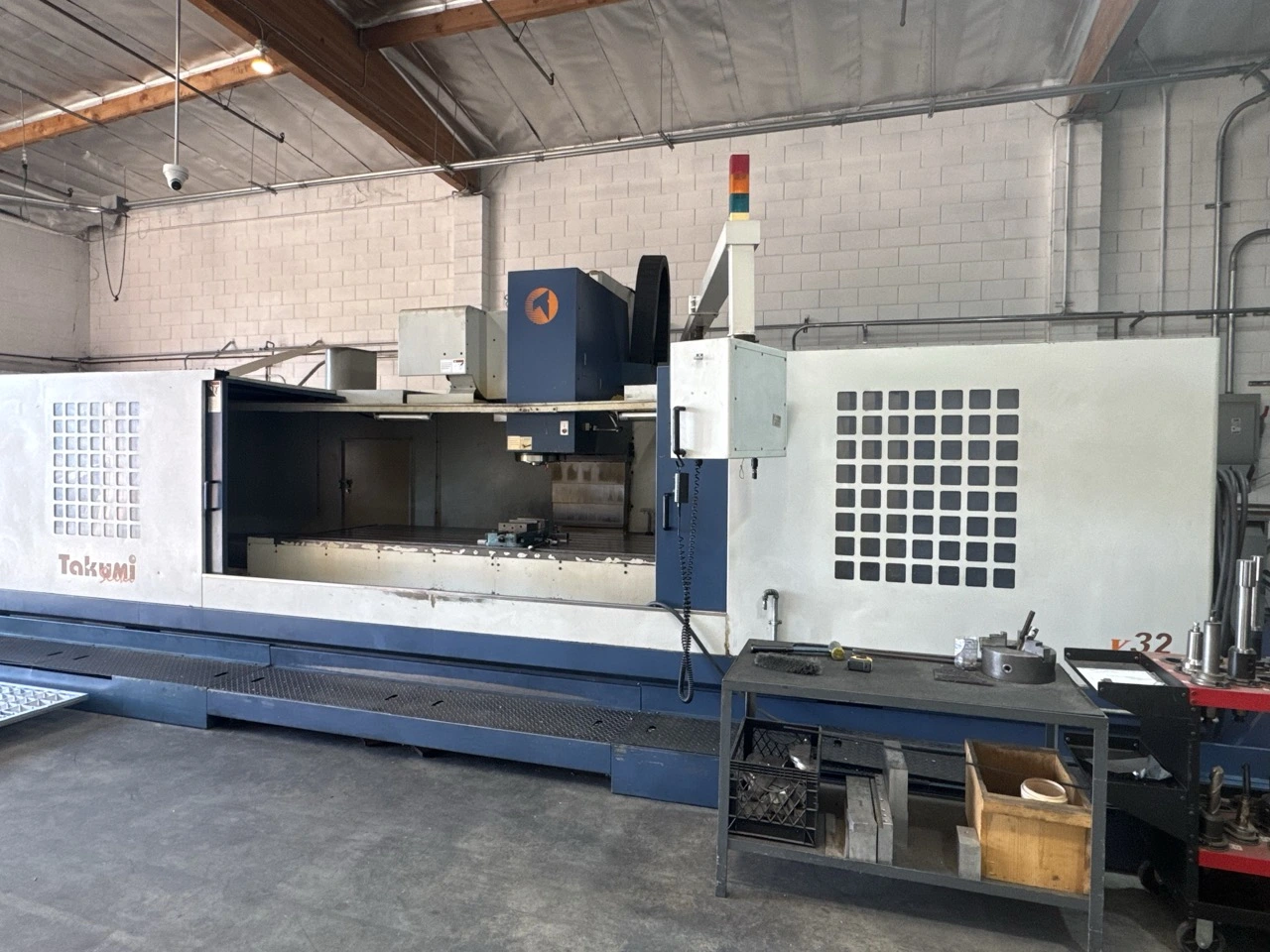 USED 2007 TAKUMI V32
