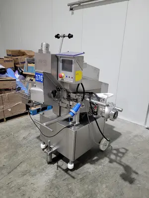 USED 2014 POLY CLIP FCA-3430