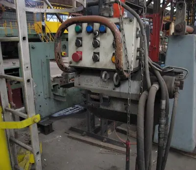 USED ZM WELDING CRANE