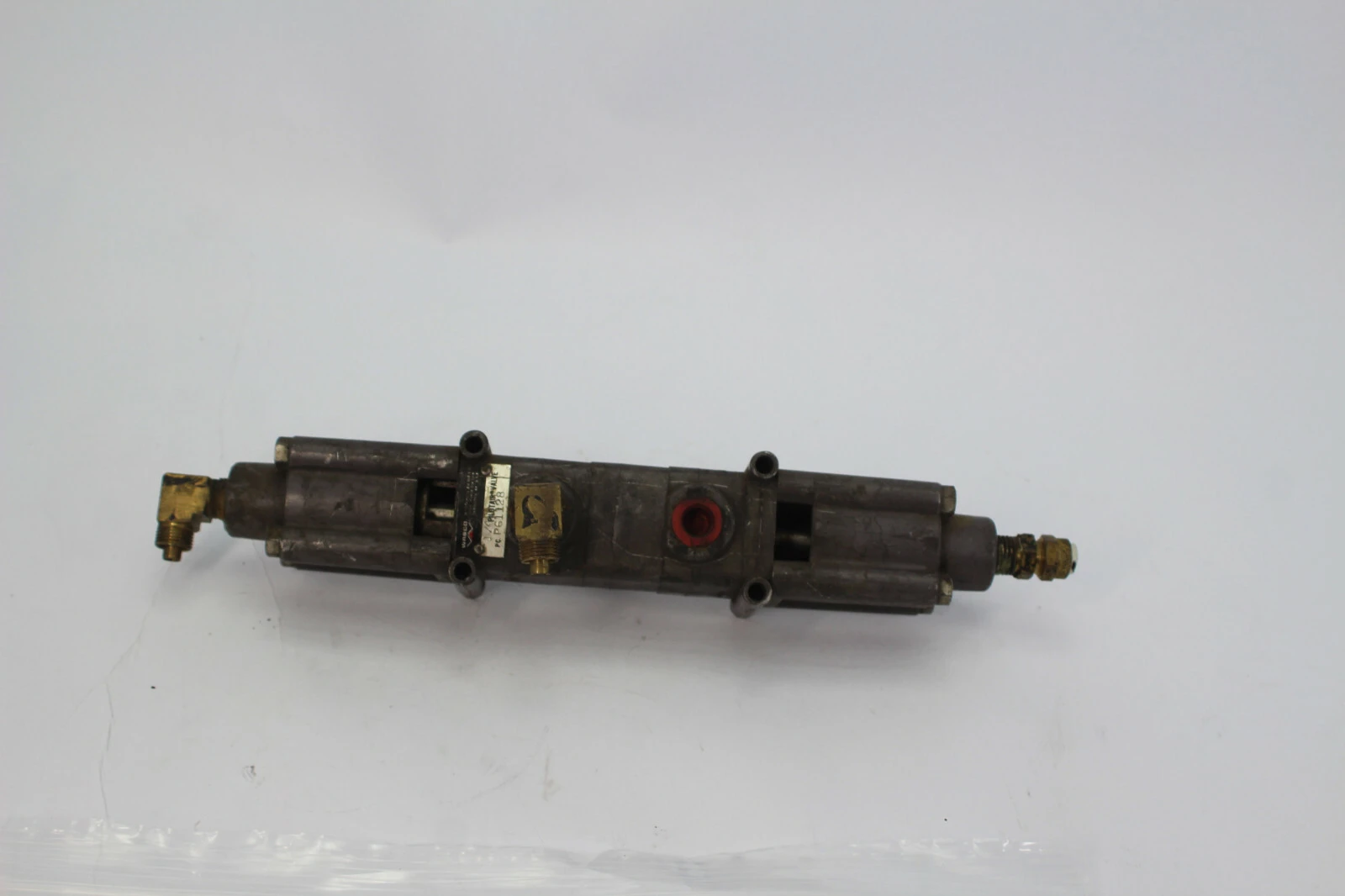 Used Wabco P61128 Valves/Fittings California US | Davliegogo LLC #1708482