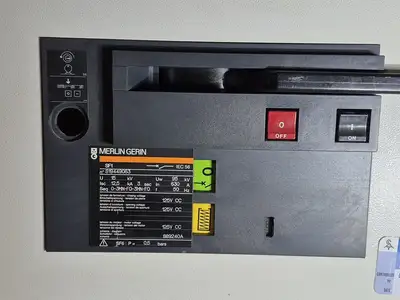NEW MERLIN GERIN SF1 630A