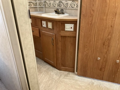 USED 2006 JAYCO GREYHAWK 31