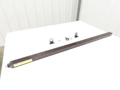 Banner 39578 Mini-Array Emitter Sensor 1057mm 19mm Beam Spacing Light Curtain