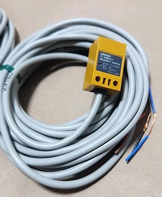 NEW Omron TL-Q5MC15