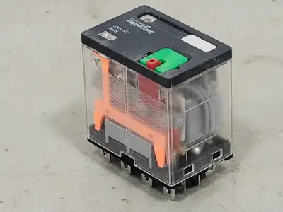 NEW SCHNEIDER ELECTRIC RPM42F7
