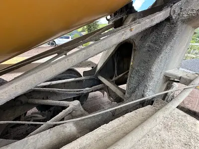 Used 2004 VOLVO VE-D12 Concrete Mixer Trucks Pennsylvania US | Proxy Equipment #1378243
