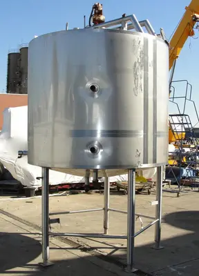 SPC6899  Tank 1000 gallon vertical tank, Stainless Steel, side scrape and paddle agitator, dish