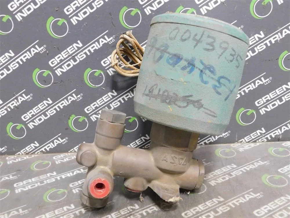ASCO HT8302B26U Solenoid Valve 23W 125VDC 100 PSI Air Water Gas Lt. Oil New