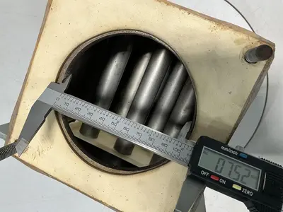 USED METAL FABRICATOR NO MODEL / NO TAG