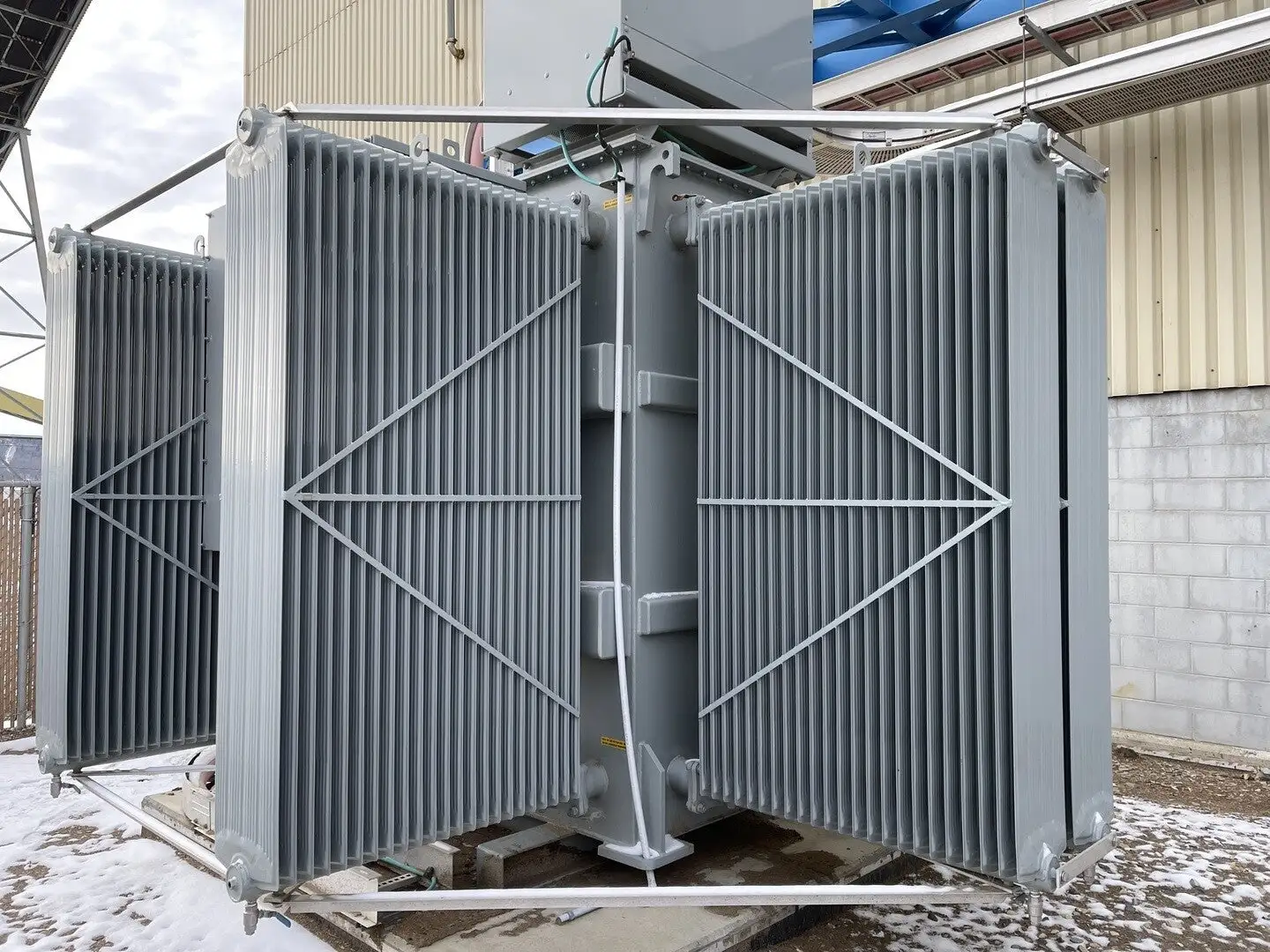 10,000 kVA KNAN Sealed Oil Transformer, 13800 pri. volts, 4160Y/2402 sec. volts