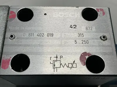 USED BOSCH 0 811 402 019