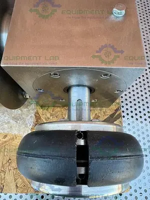 USED STAINLESS MOTORS F2Q4BBOAY WASHDOWN DUTY MOTOR W/ SPIRAL BEVEL REDUCER 3PH