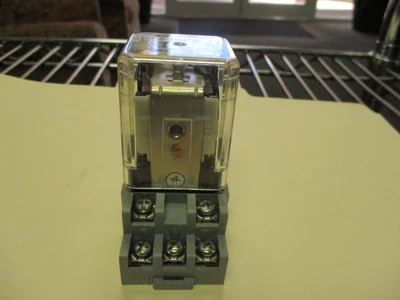 USED Idec/Square D SR3B-05/KU13V20