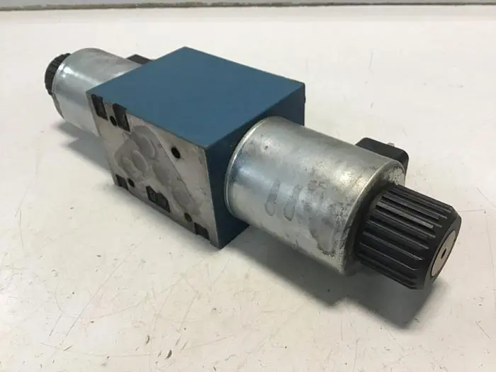 Used BOSCH 0 810 001 731 Valves/Fittings Michigan US | Ideal Machinery #591990