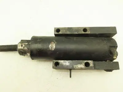 Crown PE 3000 Series PE3540-60 Pallet Jack Hydraulic Cylinder 6"Stroke 2.5"Bore
