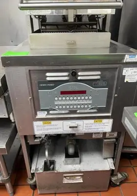 USED HENNY PENNY PFG-690
