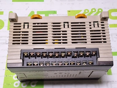 OMRON CPM1A-30CDR-A-V1 CONTROL UNIT MODULE