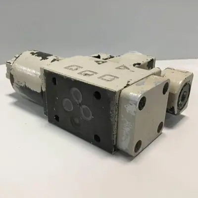 USED NACHI SS-G01-A04-GR-D2-9331A
