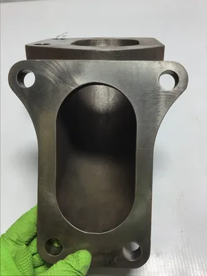 8286008 Cast Iron Turbo Exhaust Elbow Manifold
