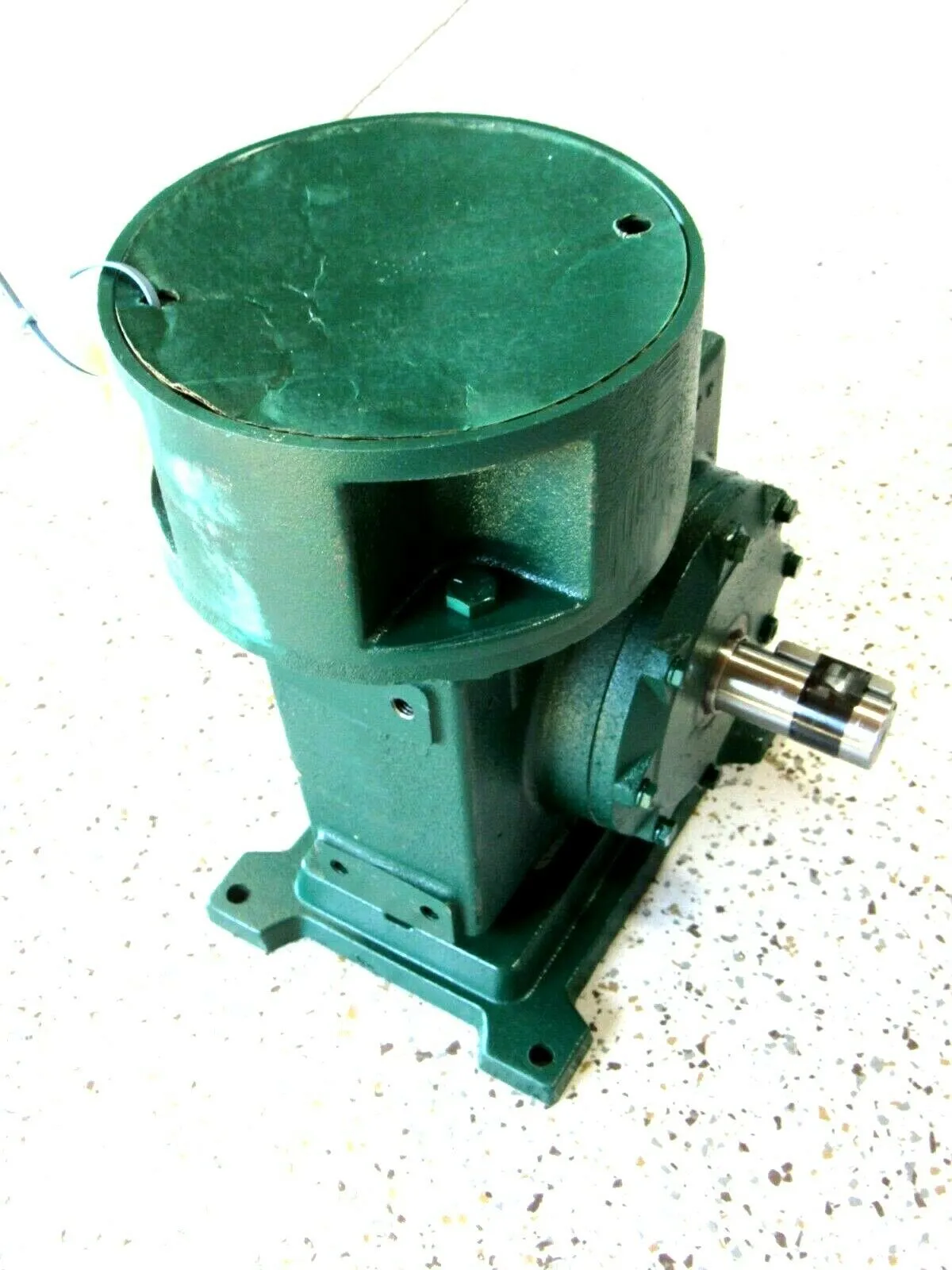 NEW MASTER 180WM28J GEAR REDUCER 15:1 LH MOUNT M649221