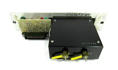 USED BENTLY NEVADA 72851-03-04-01-01-01-00-00 VIBRATION MONITOR 152015-01 7200