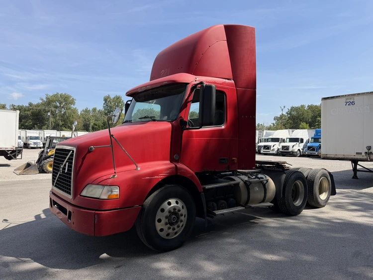 Used 2007 VOLVO VNM Conventional trucks Indiana US | Miedema Asset Management Group #1414504