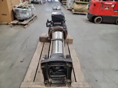 NEW GRUNDFOS CR150