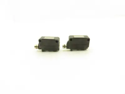 Keyence PZ-G41CN Photoelectric Sensor 10-30vDC Lot of 2