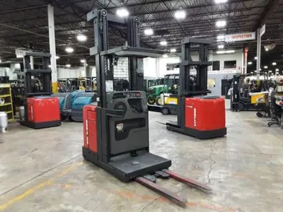 USED 2018 RAYMOND 560-OPC30TT